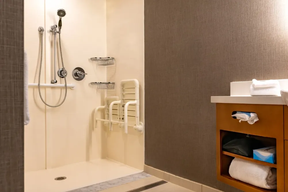 Salle de bain pmr près de Villefranche-sur-Cher